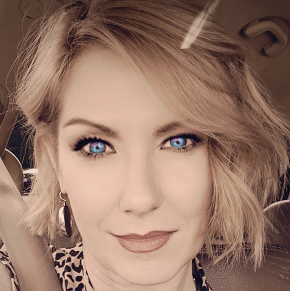 Meet your Posher, Tieraney - Picture 1 of 1